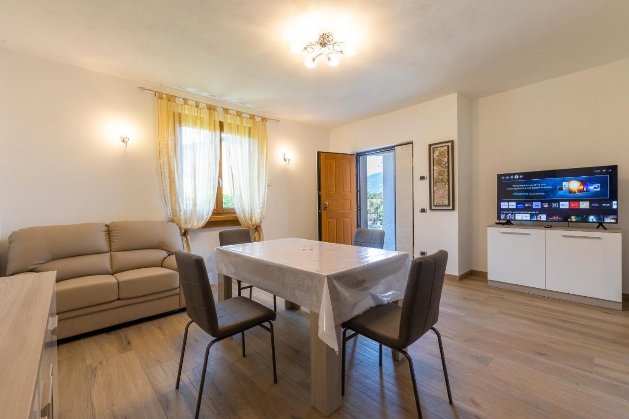 Apartment With Garden And Parking Bellagio Exterior foto